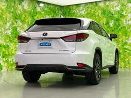 全国に店舗を展開しているのでどこでもお取り寄せが可能です！この車が気になるけど遠方だから・・・と諦める必要はありません！※別途陸送費が必要です。