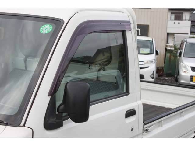 下取車のある方、ぜひ当店で下取させてください。お問合せの際に下取車の詳しい情報をお知らせください。年式・車種・グレード・走行距離・状態などです。お気軽にお知らせください。