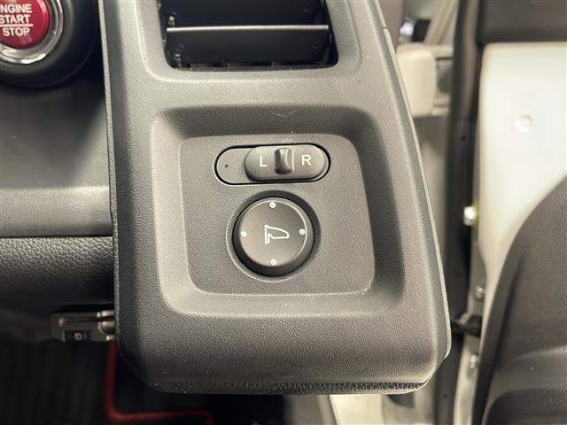 ガラスコーティング、ナビゲーション、ETCなど、その他のパーツの取り付けお見積もりのご相談も承っております！！クルマのこと何でもお任せください！