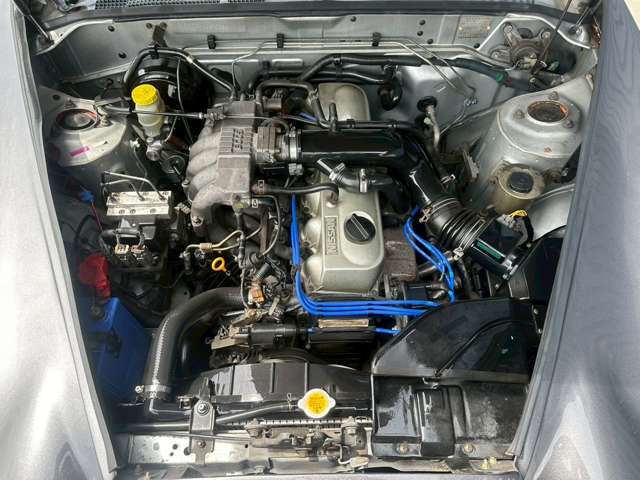 RB20エンジン搭載！エンジンルームになります。