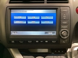 ナビゲーションはフルセグTV対応の純正HDDナビを搭載しています。