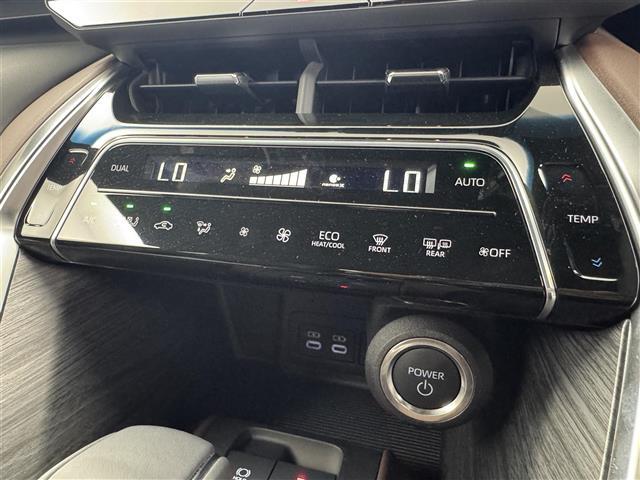【運転席操作部】快適なドライブを楽しむための機能が装備されています！運転席から触れるので、使いやすいです！除菌プランいれていただくと、さらに清潔で安心していただけます！