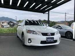 【気軽に乗れる、人気のレクサスCT200h入庫しました！お気軽にお問合せ下さい！】