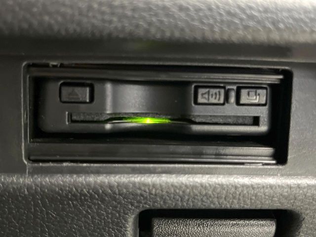 【ETC】高速道路の料金所をストレスなく通過！話題のスポットやサービスエリアに多い「スマートIC」利用時は必須のアイテムです。当店でセットアップを実施、ご納車当日からすぐにご利用いただけます！