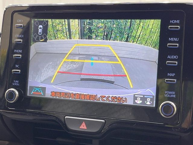 【バックカメラ】駐車時に後方がリアルタイム映像で確認できます。大型商業施設や立体駐車場での駐車時や、夜間のバック時に大活躍！運転スキルに関わらず、今や必須となった装備のひとつです！