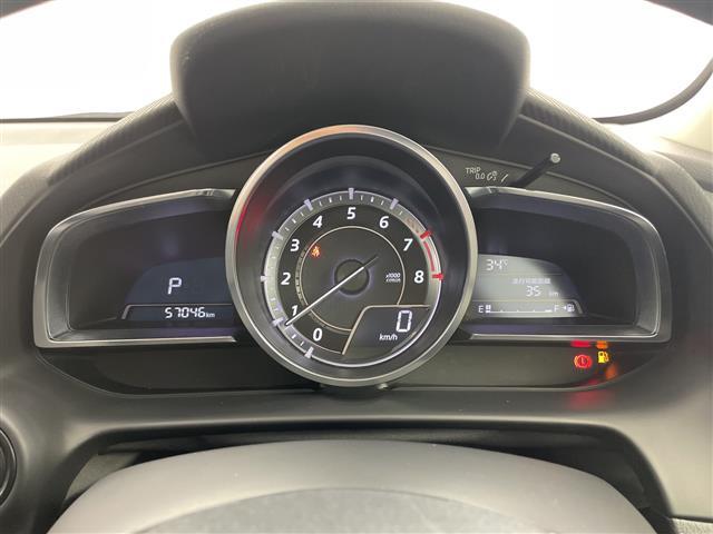 【スピードメーター】メーターがシンプルで見やすく運転しやすいですね！