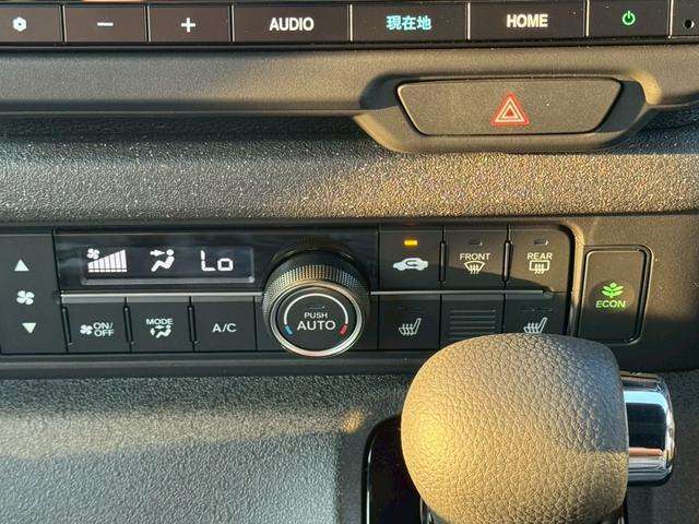 ◆オートエアコン◆運転席＆助手席シートヒーター◆ECONスイッチ