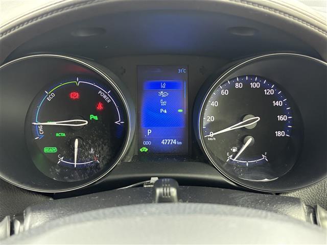 【スピードメーター】メーターがシンプルで見やすく運転しやすいですね！