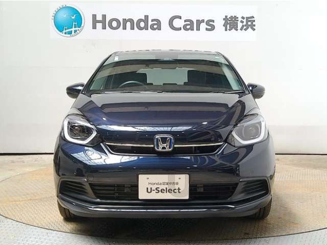 こちらのおクルマはメーカー保証期間内ですので新車一般保証特別保証を継承いたします（一般保証は新車登録月から3年間または走行60000kmまで、特別保証は新車登録月から5年間または100000kmまで）