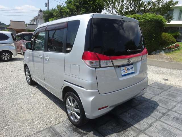 令和7年度の自動車税、リサイクル預託金、重量税、自賠責保険などの諸費用を含んだ車検・法定点検付の総額です。