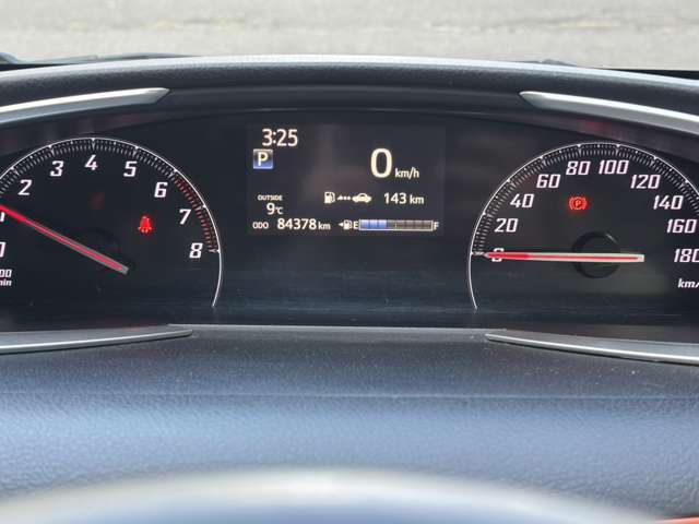 下取りのお車はございませんか？　年式が古くても、走行距離が多くても、外装がボコボコでも、サビが酷くても、当社では全てのお車を下取りさせていただきます！