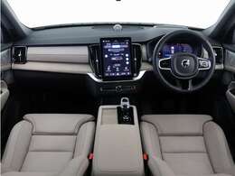 Google搭載/ETC2.0/360度カメラのフルセット搭載。9インチ・タッチスクリーン式センターディスプレイと、モード選択式の12.3インチデジタル液晶ドライバー・ディスプレイを装備。