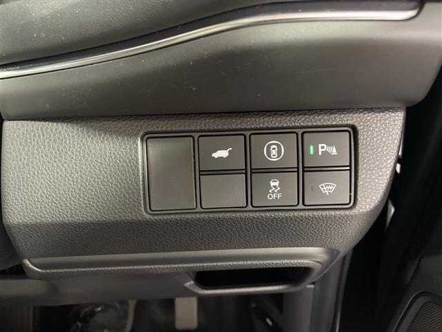 【運転席操作部】快適なドライブを楽しむための機能が装備されています！運転席から触れるので、使いやすいです！除菌プランいれていただくと、さらに清潔で安心していただけます！