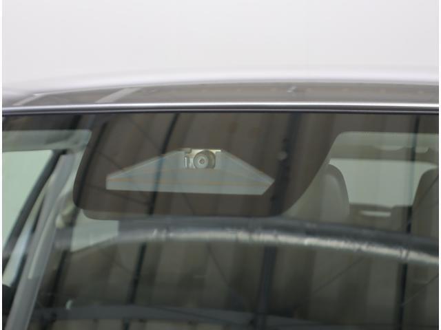 衝突被害軽減ブレーキが毎日の安全運転をサポートします。