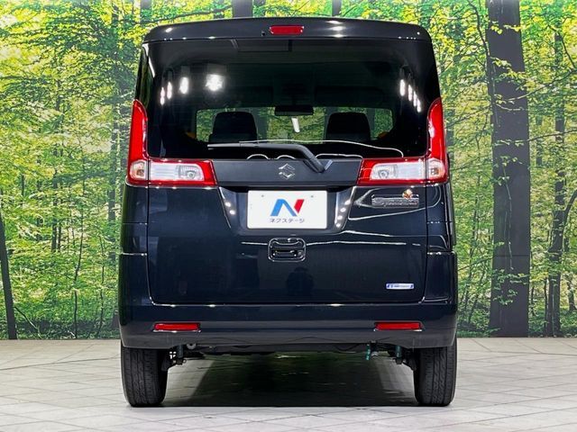 安心の最長10年・走行無制限保証（有償）をご用意。保証内容も充実はもちろん、無料点検＆オイル交換や、年中無休の全国・24時間ロードサービスも付帯されておりますのでご安心下さい。