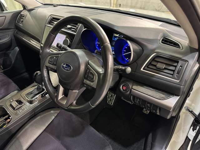 当店のこだわりはズバリ「価格」です。車両仕入れにとことんこだわり、良質な車両を安く取り揃えております。