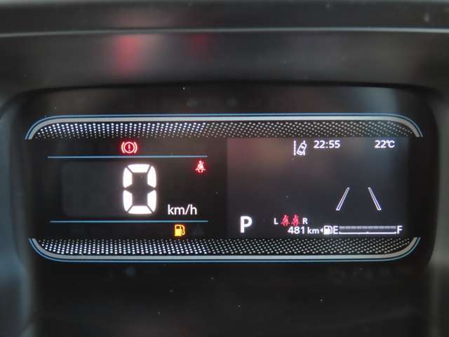 【メーター】シンプルなスピードメーターが見やすいです！インフォメーションディスプレイも付いてます☆