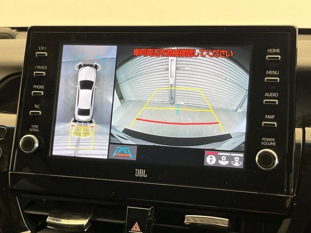 【パノラミックビューモニター】専用のカメラにより、上から見下ろしたような視点で360度クルマの周囲を確認することができます☆死角部分も確認しやすく、狭い場所での切り返しや駐車もスムーズに行えます。