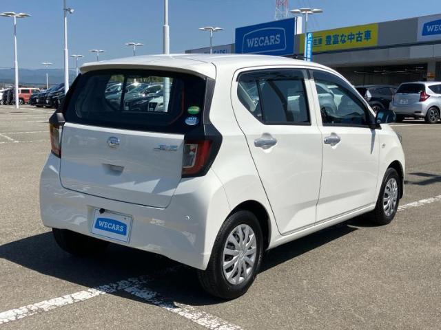 全国に店舗を展開しているのでどこでもお取り寄せが可能です！この車が気になるけど遠方だから・・・と諦める必要はありません！※別途陸送費が必要です。
