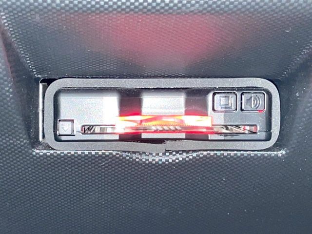 【ETC】高速道路の料金所をストレスなく通過！話題のスポットやサービスエリアに多い「スマートIC」利用時は必須のアイテムです。当店でセットアップを実施、ご納車当日からすぐにご利用いただけます！