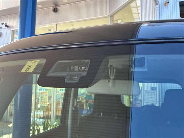 衝突被害軽減ブレーキ付きで安心です！