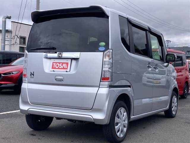 当店はスマホを利用したTV電話下見代行サービスを行なっております。ネット購入の現車を見られない不安を営業担当スタッフがお客様の気になる点をTV電話を通して一緒に現車を確認致します♪担当営業の顔も見れます☆