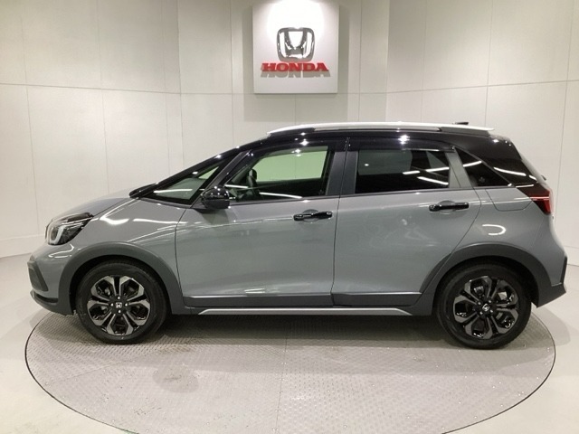 購入後も自社指定整備工場完備でお客様の愛車をしっかりサポート致します！御納車時には安全かつ安心してお乗り頂けるようホンダ専門知識を持つ整備スタッフが点検・整備・装備も説明をしてお渡ししております。