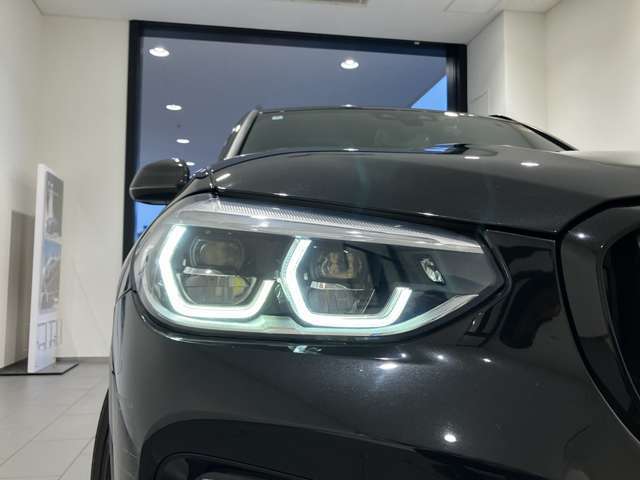 地域最大級の展示台数！お気に入りのお車があれば、ぜひステアリングを手にしてください。稀少モデルも鋭意取り揃え、幅広いニーズにお応え致します。スタッフ一同皆様のご来店を、心よりお待ち申し上げます。