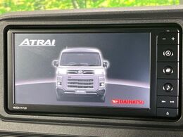 【純正ナビ】人気の純正ナビを装備。オーディオ機能も充実しており、Bluetooth接続すればお持ちのスマホやMP3プレイヤーの音楽を再生可能！毎日の運転がさらに楽しくなります！！