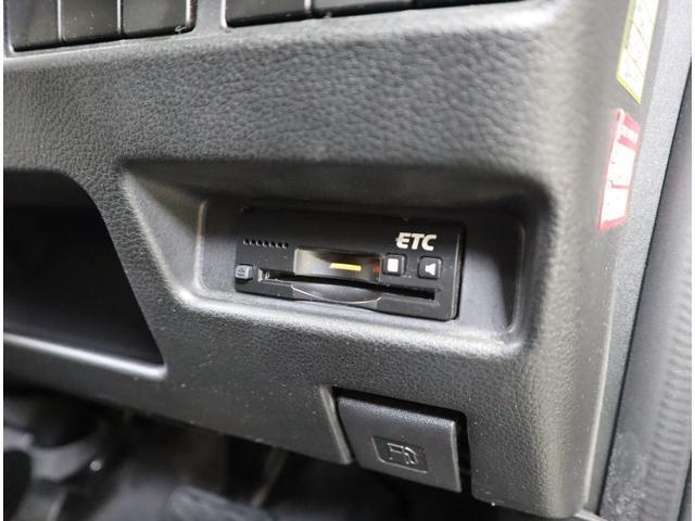 ETC車載器付き☆　セットアップ作業もご依頼いただければご納車までに行います！納車当日から有料道路をご利用いただけます♪
