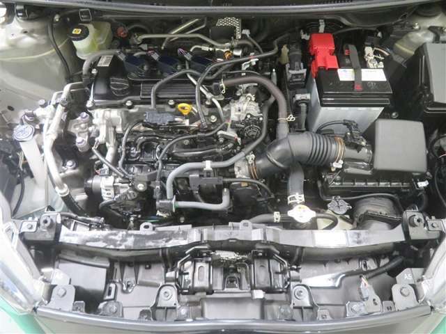 ご購入後の点検整備もカーロッツ浜松にお任せください！ 安心・便利なクイック車検も大好評実施中です♪ さらに定期メンテナンスや修理・鈑金、パーツお取付等のご用命も随時承っております。