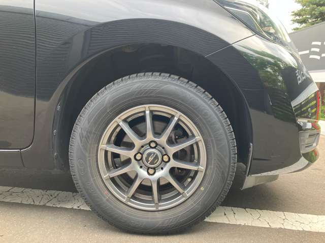 スタッドレスタイヤ装着！185/70R14