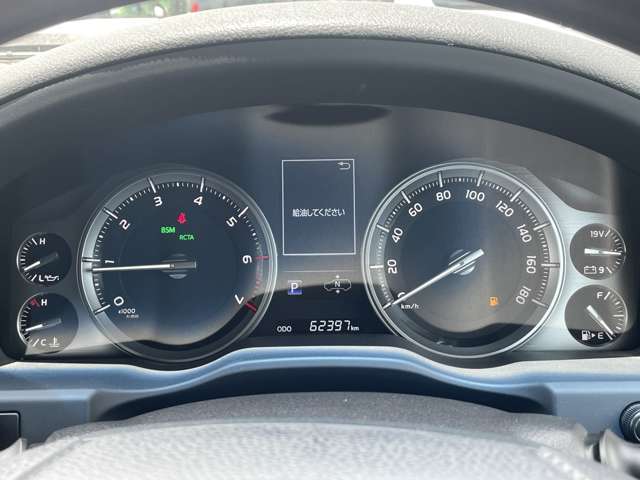 掲載車両の中には、併設工場にてカスタムなどの作業が進捗している場合がございます。在庫確認や状況確認のご連絡をオススメ致します。お問い合わせはTEL：0120-957-072　まで！！