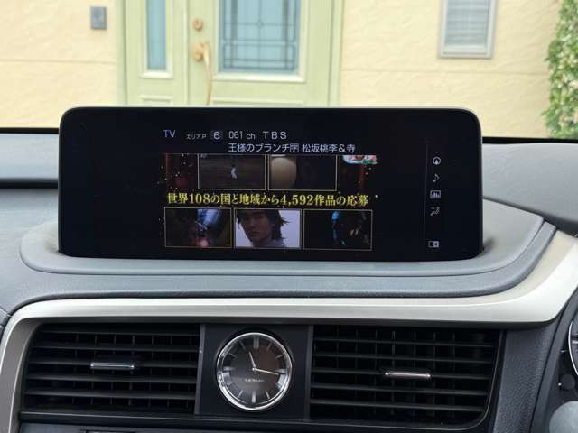 純正ナビ搭載！！機能性も充実しており操作もし易いナビゲーションです！！