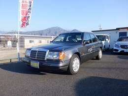 展示車両は厳正な車両チェックを実施しております。もちろん全車室内クリーニング済みになっております。（トラック等一部車種は除きます）