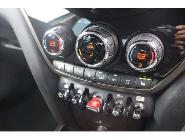 【オートエアコン】簡単操作！ワンタッチであっという間に快適な温度にしてくれますよ♪