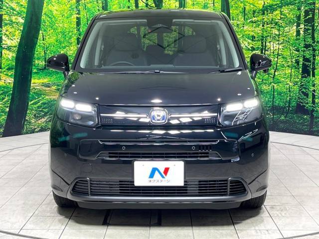 弊社では、全車『修復歴なし』のお車のみ取り扱っております。専任バイヤーによる厳選した仕入れの後、入庫後の車両チェックを行い、ネクステージが認定した高品質な中古車をご提供しております。