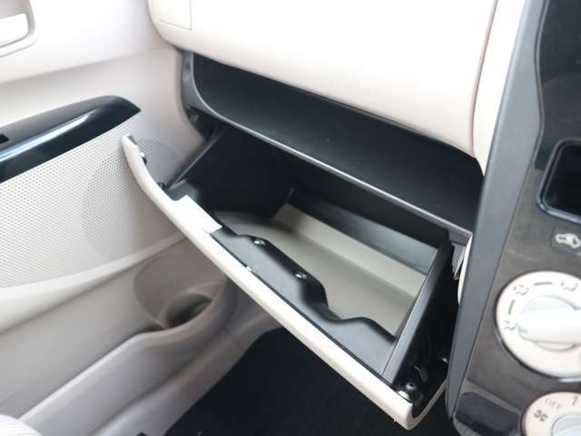 ☆チャンスの魅力7☆　待望の！自由返済型ローンを低金利でご利用頂けます！「今の車の支払いが残り一年ある..」　「今は仕事が順調だけど..」そのような方も心配いりません！ご返済金額を調整、変更できます！