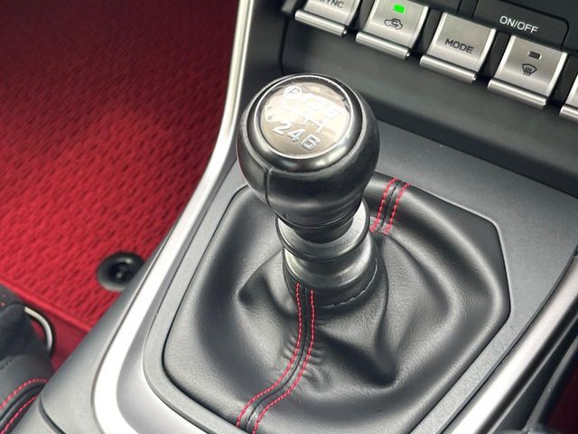 【フロア6速MT】走りの6速MT！！スポーティーな走行をお楽しみいただけます♪