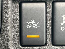 【インテリジェントエマージェンシーブレーキ】フロントカメラで前方の車両や歩行者を検知。衝突しそうな時は衝突被害軽減ブレーキが作動、衝突回避をサポート。より安全にドライブをお楽しみいただけます。