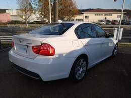 低走行の最終型E90が入庫しました。