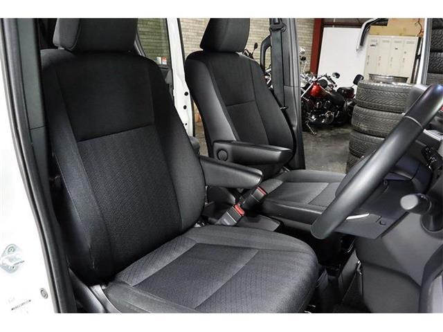 内装は中古車の中では非常に程度も良いです♪また、ご納車前には更に隅々まで美装しますので、ご安心下さい☆ネット未掲載車両も多数ございますので、ご予算・ご条件に合わせた車両のご提供も可能ですよー（＾＾）v