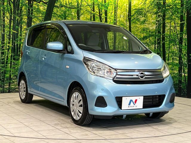 大好評のボディコーティング「弾スプラッシュコート」もご納車までに施工可能。通常のガラスコートと異なる、耐久年数6年の無機質ガラスコーティングが、ボディをキレイな状態に保ってくれます。