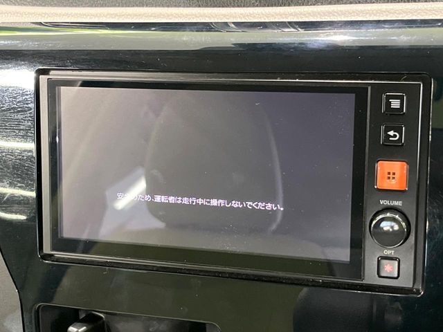 【ディスプレイオーディオ】視認性が高いディスプレイオーディオを装備♪操作性も良好で直感的なソース選択が可能です。
