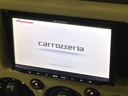 【ナビゲーション】使いやすいナビで目的地までしっかり案内してくれます。各種オーディオ再生機能も充実しており、お車の運転がさらに楽しくなります！！