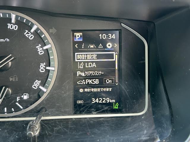 【スピードメーター】メーターがシンプルで見やすく運転しやすいですね！