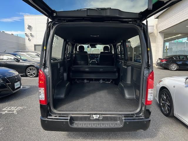 【シートアレンジ】乗せる人数、荷物によってシートをアレンジすれば、ダンボールなどの大きい荷物や、釣り具などの長尺物も載せられそうですね！