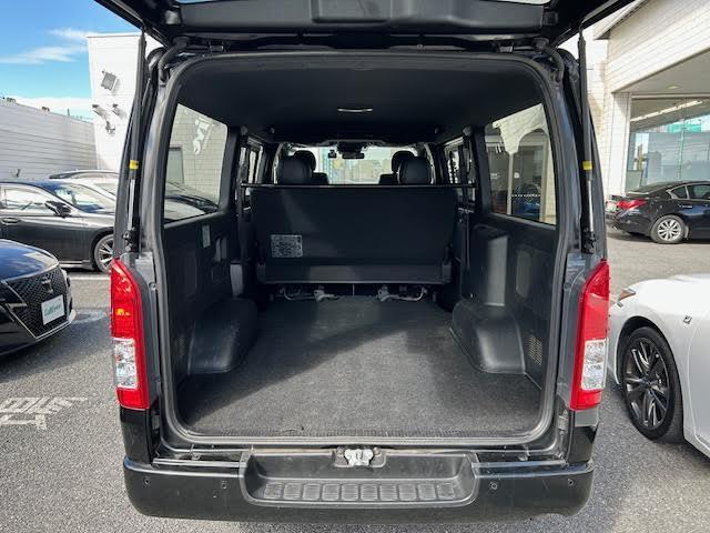 【シートアレンジ】乗せる人数、荷物によってシートをアレンジすれば、ダンボールなどの大きい荷物や、釣り具などの長尺物も載せられそうですね！