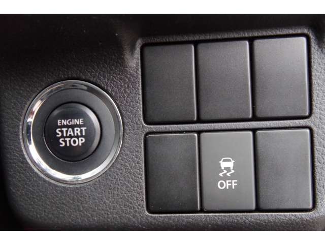 エンジンプッシュスタート、スマートキー2個あります。