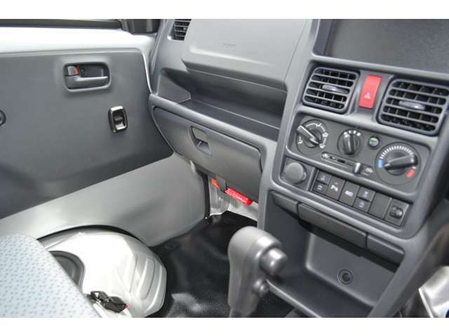 高品質な届出済未使用車を常時多数ご用意！すぐ乗れて、価格も安心。早い者勝ちの在庫です。